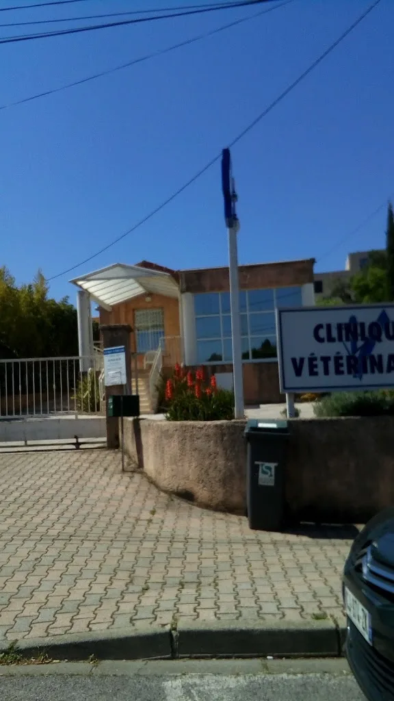 Clinique Vétérinaire des Docteurs Bach Jean-François et Van De Voorde - photo 1