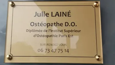 Dr Julie PERWEZ Vétérinaire ostéopathe